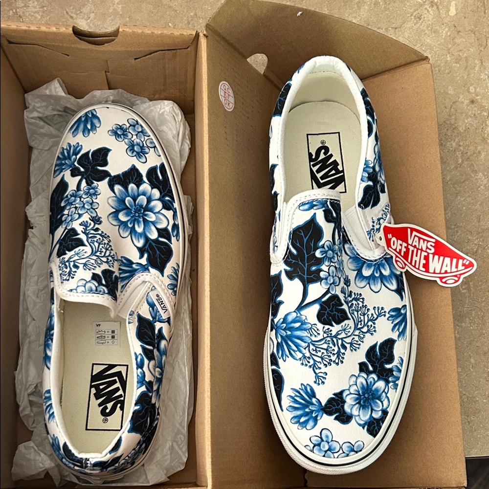 Vans Women's Blue Floral Slip-On Sneakers